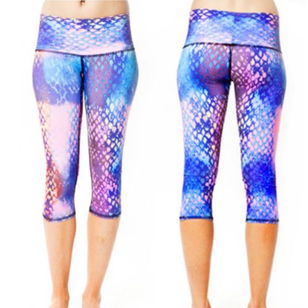 Teeki Mermaid Goddess Capri Pants Large ✨ Made in USA